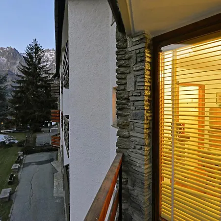 Dulci Du Mont Blanc 아파트 *